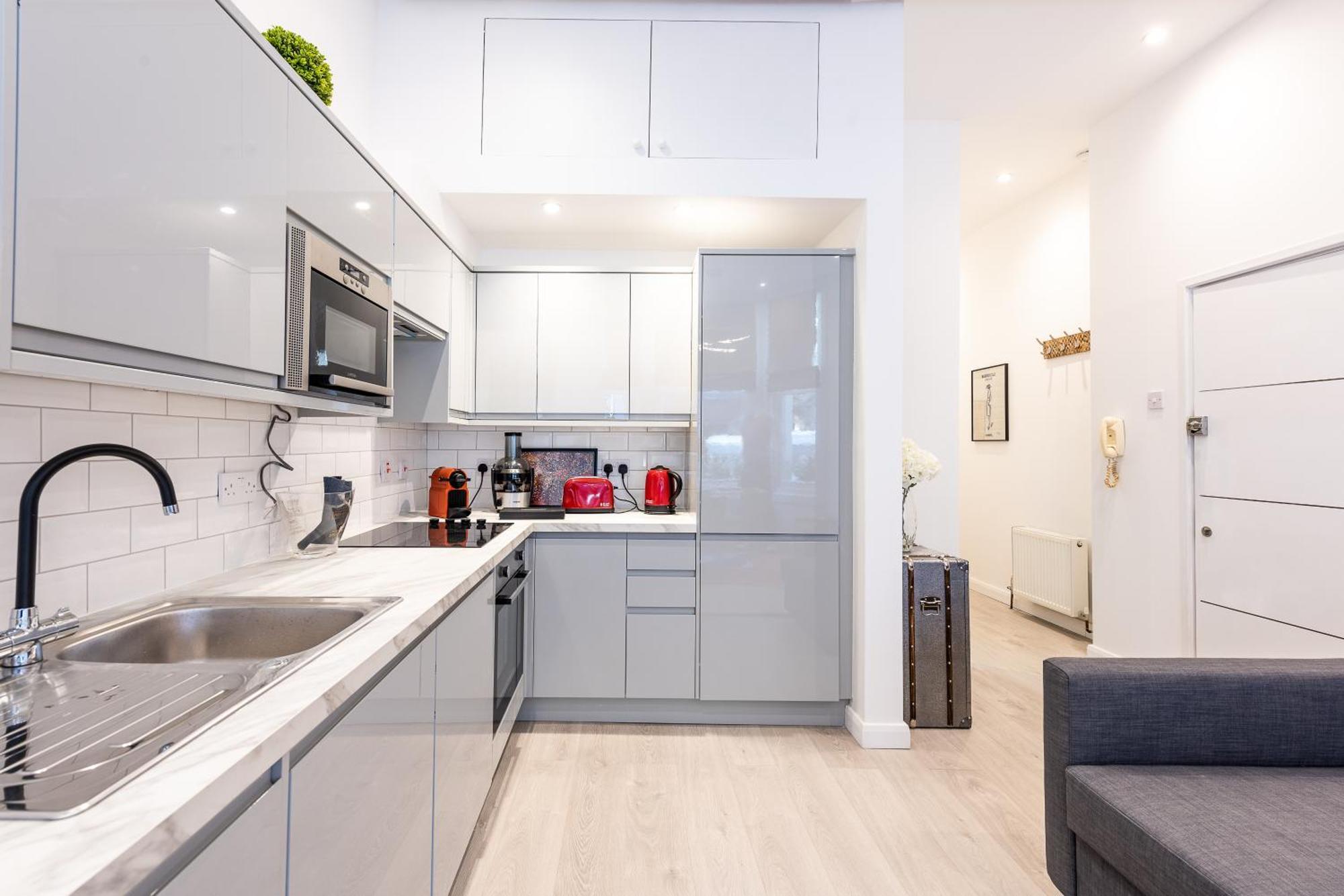 Casa Italia Near Kings Road In Chelsea With Wifi & Washing Machine Apartment London Exterior photo